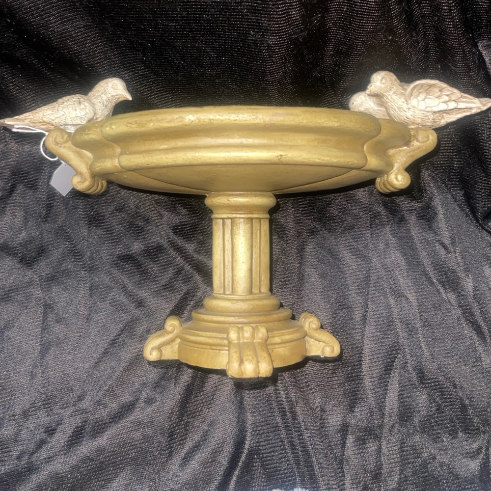 Tabletop Bird Bath Pedestal Bowl/Dish Tan Faux Finish NWT